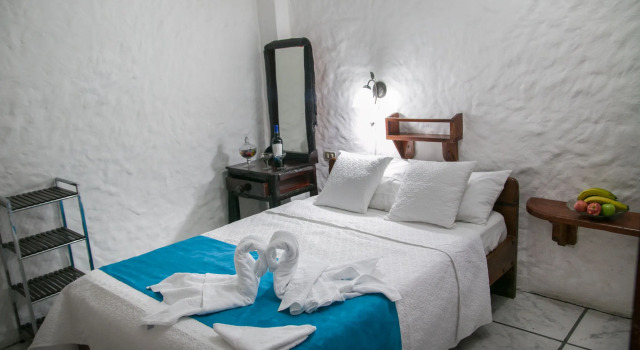 Hostal Sir Francis Drake, Rezerwuj Hostel Hostele w Imbabura, Hostel