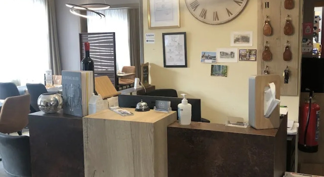 Hotel des Postes, Забронировать Отель Отели Уффализ с завтраком, Завтраки