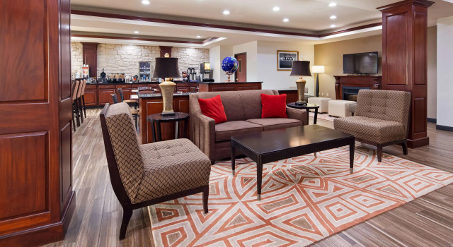 Best Western Granbury Inn & Suites, Забронировать Отель Гранбери Dallas - Fort Worth Metropolitan Area