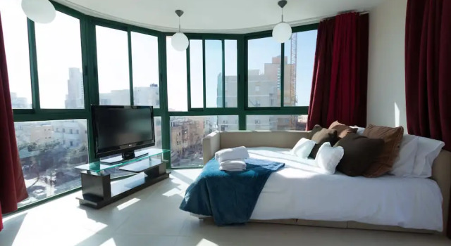 Amazing Penthouse Sea view 50M to Beach, Забронировать Отель Тель-Авив Тель-Авивский округ, рядом с Площадь Рабина