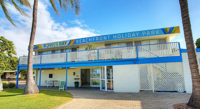 BIG4 Tasman Holiday Parks - Rowes Bay, Book Hotel Hoteller i Belgian Gardens med parkering, Parkering