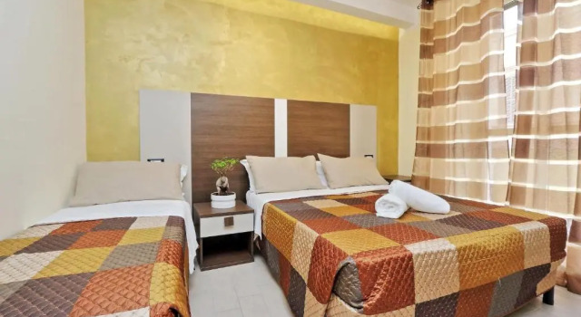 Трёхместный номер Standard с балконом Roma Suite Centro