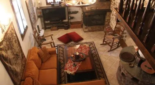 Stone Villa in the Forest, Book Villa Mouresi 