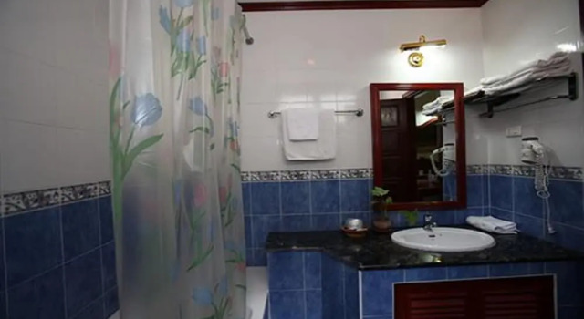 Номер Standard с балконом Vansana Plain of Jars Hotel