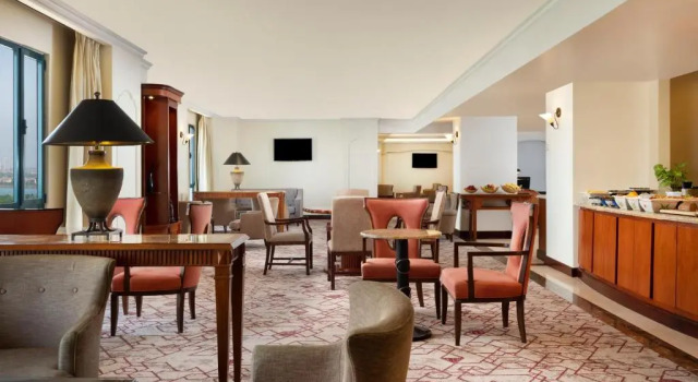 Двухместный люкс Imperial Sheraton Hanoi Hotel