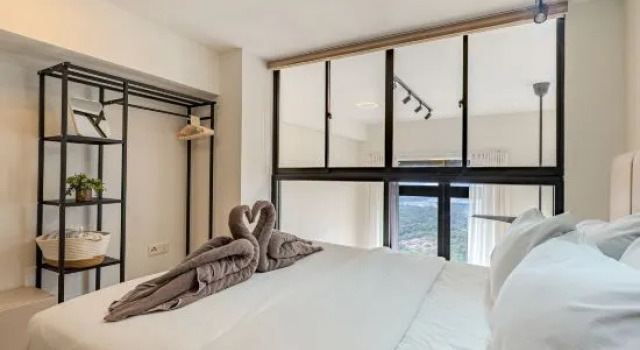 Люкс Deluxe с 2 комнатами Sunway Grid Loft Suite by Nest Home【Olympic Size Pool】