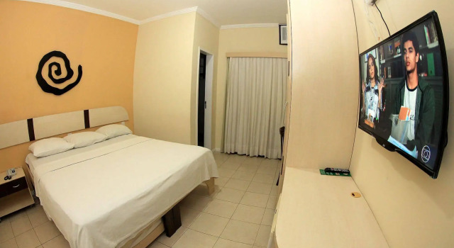 San Manuel Praia Hotel, Забронировать Отель Аракжу Сержипи, рядом с Пассарела ду Карангуэжу