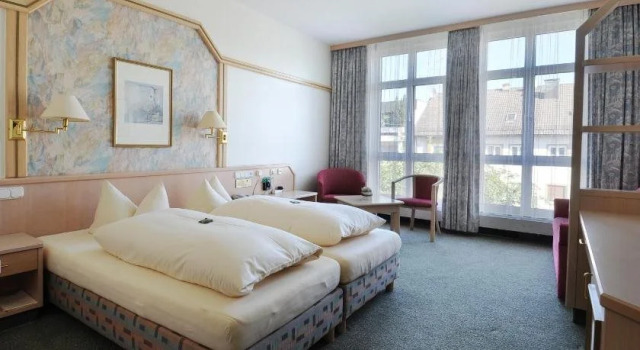 Stadthotel, Varaa Hotelli Hotellit Baijeri pysäköinnillä, Pysäköinti