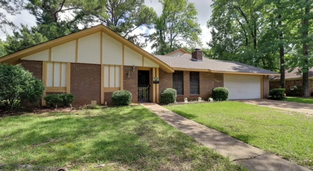 Коттедж 5 Mi to Bellhaven: Spacious Getaway in Jackson