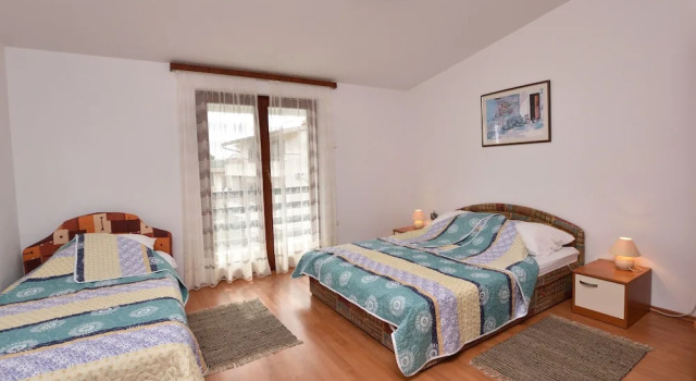 Apartment Zdravko, Забронировать Апартаменты/квартира Апартаменты Примоштен, рядом с Пляж Затока, Апартаменты/квартира