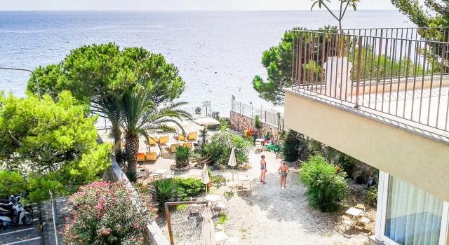 Taormina Villa Oasis Residence, Book Villa Hotels in Sicily with a Pool, Swimming Pool