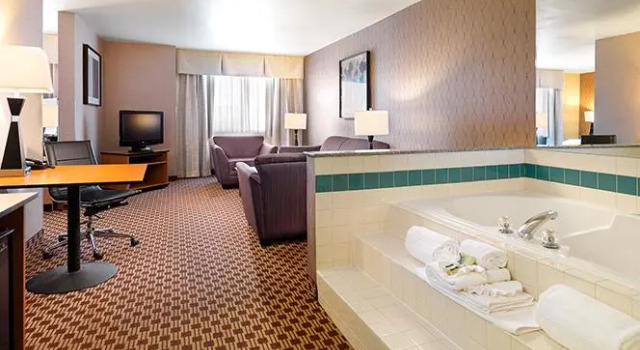Номер Executive Crystal Inn Hotel & Suites - West Valley City