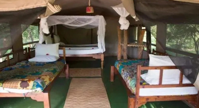 Angalia Tented Camp, Book Hotel Hoteller i Kilolo med parkering, Parkering