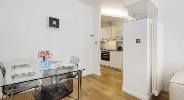 The Mayfair Cocoon - SME