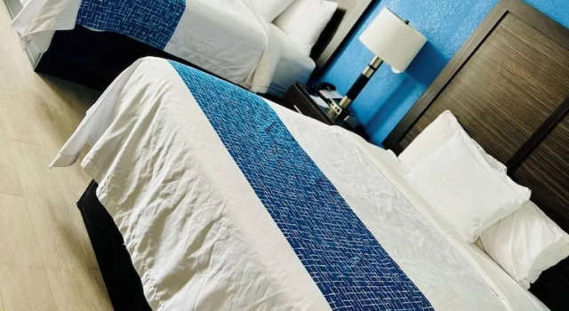 Четырёхместный номер Standard Travelodge by Wyndham Gallipolis
