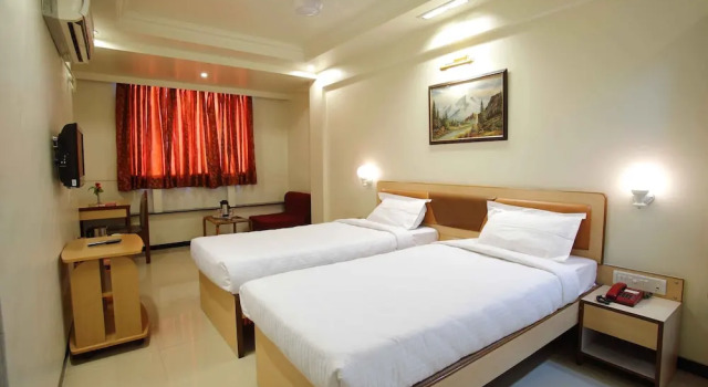 Hotel Suyash Deluxe