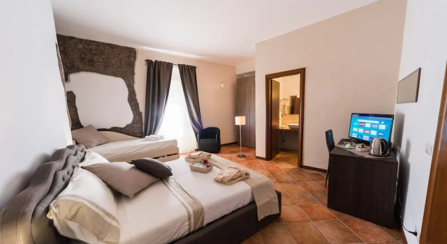 Четырёхместный семейный номер Standard Le Undici Rose Hotel