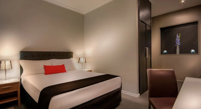 Crest on Barkly Hotel, Book Hotel Melbourne 