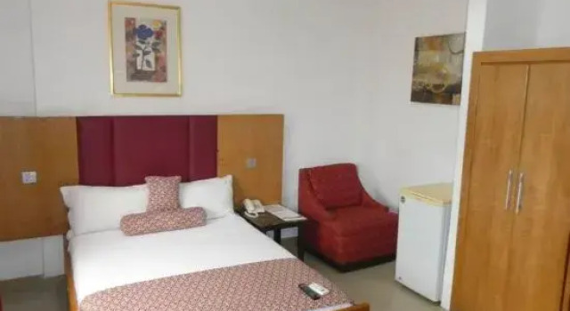 Одноместный номер Standard с видом на море Prestige Suites