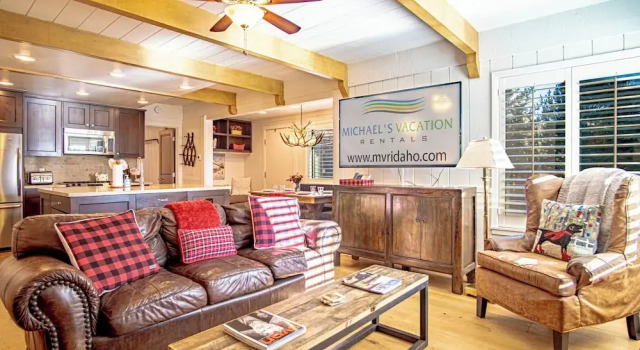 4BD Villager Mountain Retreat + SV Resort Passes