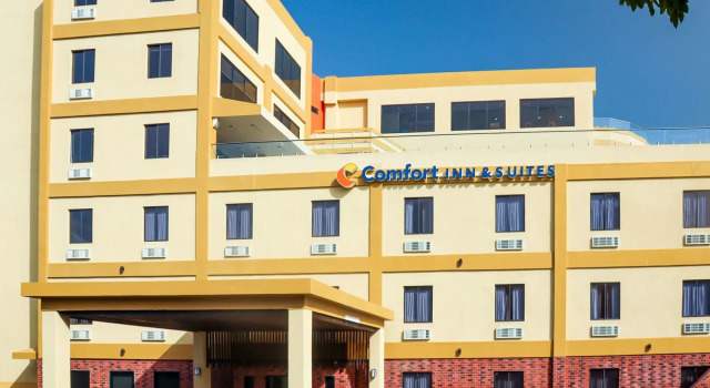 Comfort Inn & Suites Tobago, Prenota Hotel Scarborough Tobago