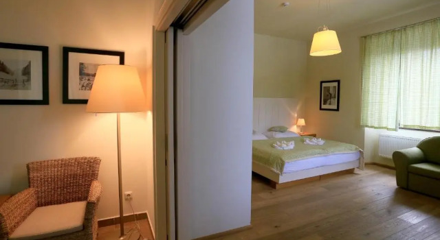 Полулюкс Deluxe Resort Líšenský Dvůr