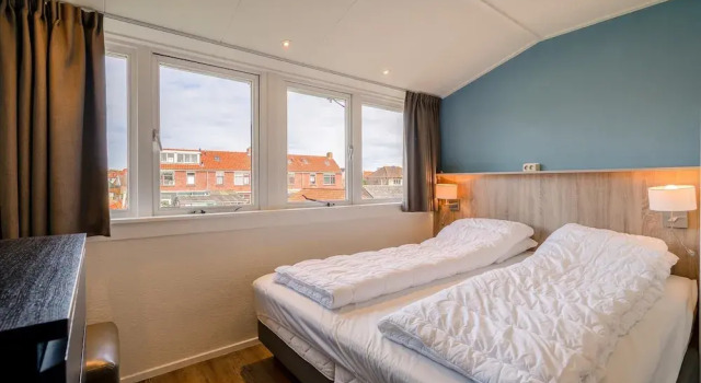 Коттедж Modernly Furnished Holiday Home for 5 People in De Koog