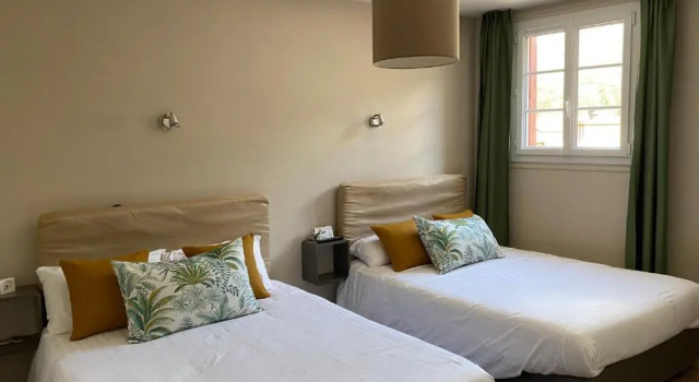 Четырёхместный номер Standard Hôtel Juantorena