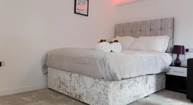 Студия Deluxe Clifton Bespoke Serviced Apartments