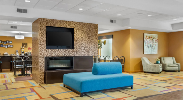 Best Western Plus Hiawatha Hotel, Book Hotel Hoteller i Hiawatha med parkering, Parkering
