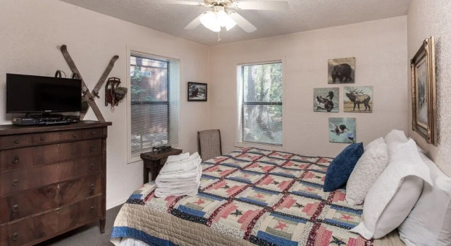 Sleepy Hollow on the River by Ruidoso Vacation Rentals, Varaa Lomakoti Ruidoso New Mexico