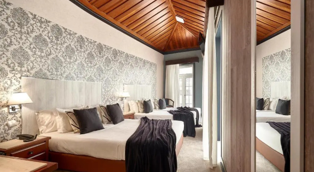 Четырёхместный номер Standard José Estêvão Hotel