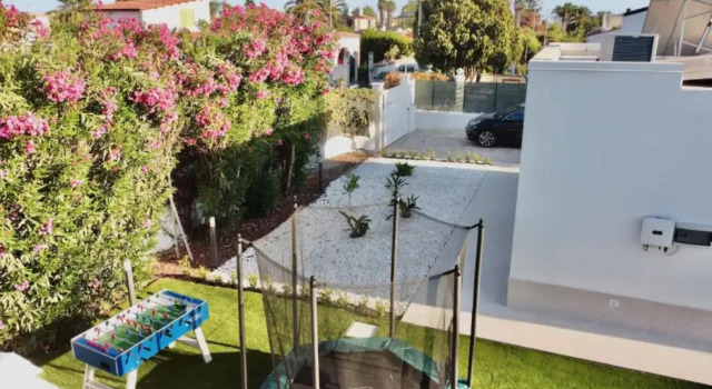 VILLA MARE BLUE - casa vacanze a 150m dal mare, Book Villa Villas in Terrauzza, Villa