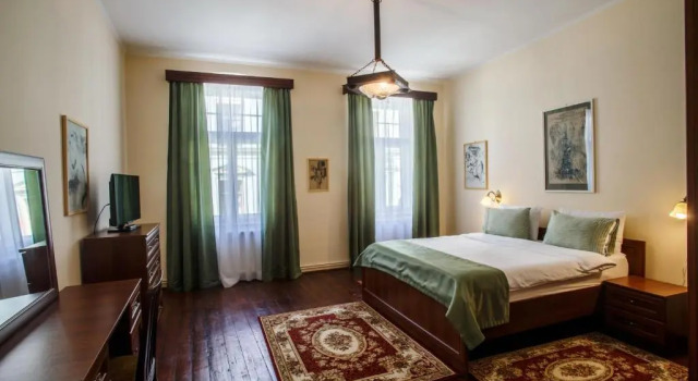 "La Croitorie" - An der Holztreppe, Book Hotel Sighişoara 