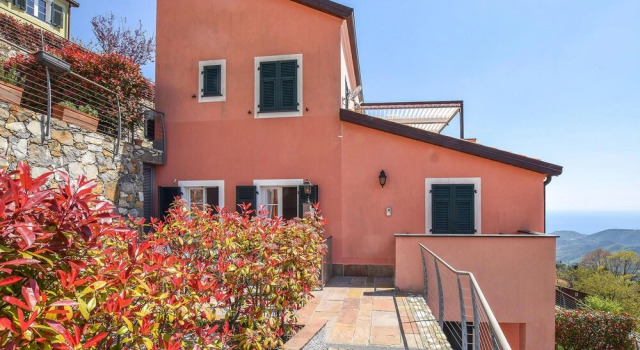 Nice Home in Magliolo With Wifi and 1 Bedrooms