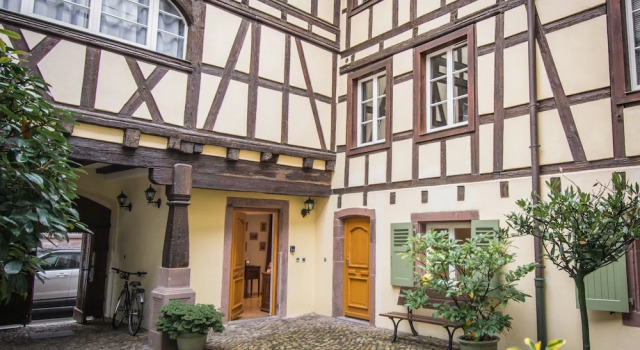 Gîte **** des Bains, Забронировать Отель Отели Страсбурга 5 звезд, рядом с Museum of Decorative Arts, 5*