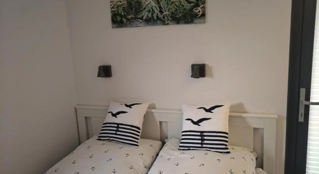 Ostsee Hausboot Schleswig Ostseeblick 2, Забронировать Отель Отели Шлезвиг 4 звезды, рядом с Naturbadestrand Netzetrockenplatz, 4*