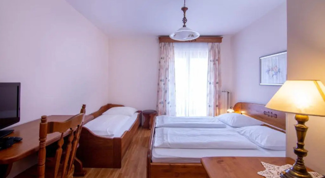 Трёхместный номер Standard с балконом Tourist farm Pri Andrejevih