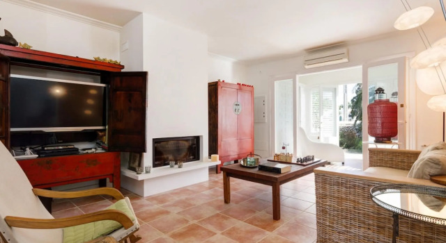 VILLA TREBALUGER in Es Castell, Book Villa Es Castell Menorca