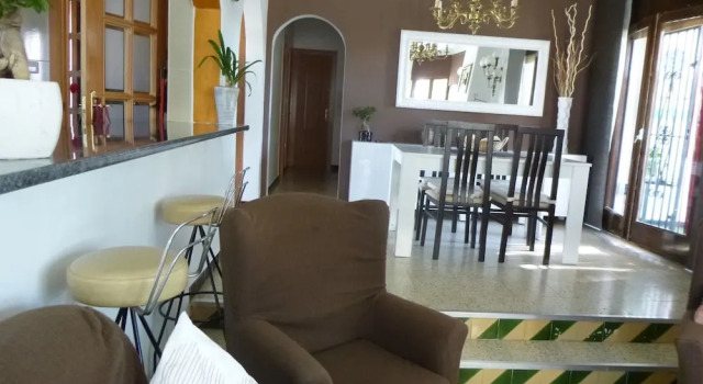 Majestic Holiday Home in Empuriabrava With Private Swimming Pool, Garden and Mooring, Забронировать Отель Отели Эмпуриабравы 3 звезды, 3*