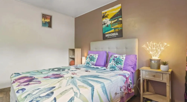 Beachfront 4BR Home With Pool in Moorea