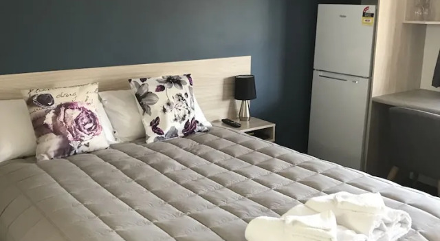 Трёхместный номер Deluxe c 1 комнатой Kootingal Landview Motel