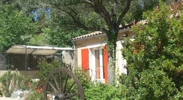 Апартаменты Domaine Lou Amì