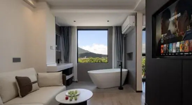 Трёхместный люкс Executive Wuyi X Hotel (Sanya Haitang Bay Linwang Night Market)