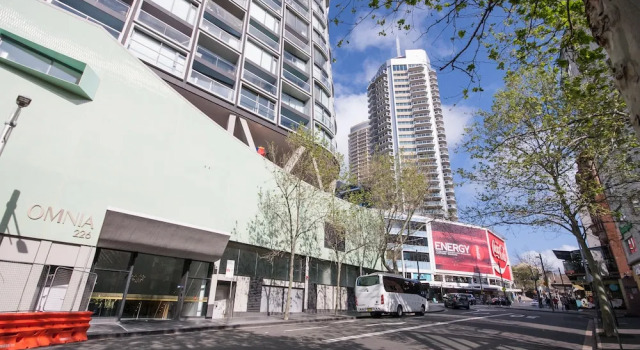 Modern 2 Bedroom Potts Point Apartment