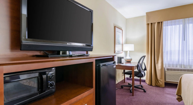 Четырёхместный номер Standard Quality Inn & Suites Colby