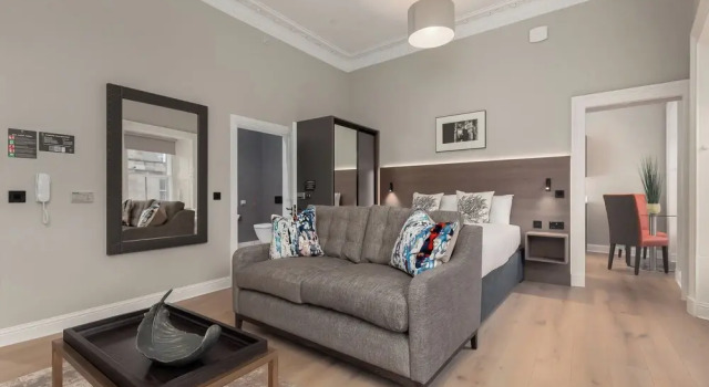 Студия Superior Destiny Scotland George IV Apartments