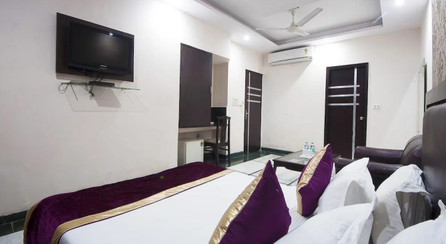Номер Deluxe Hotel Apra Inn