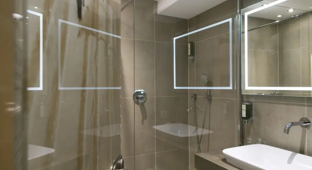 Люкс с балконом и с видом на горы Hotel am Dorfplatz