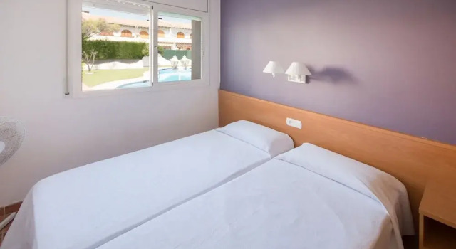 R142 Manila Resort central, Забронировать Курортный отель Курортные отели Калафель, Курортный отель